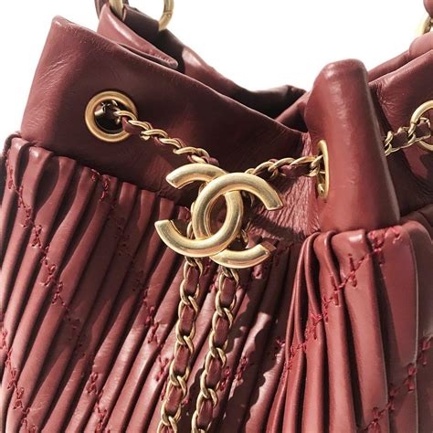 Chanel Coco Pleats Drawstring Bucket Bag (2018) at 1stDibs